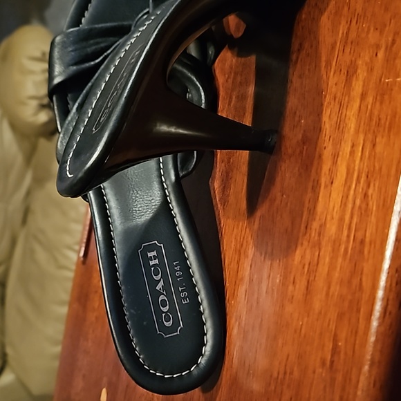 Coach Italian Learher heels - Picture 3 of 7